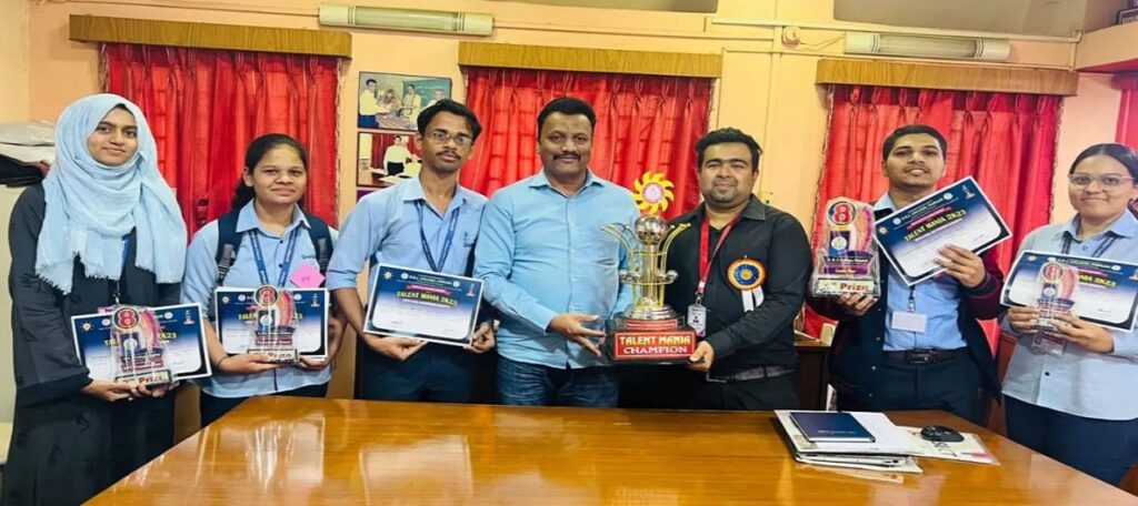 Gurukul College Founder Sanjay Darekar congratulated the participating students for winning the Talent Mania Rotational Trophy for the second time in a row.