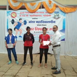 Mumbai University Powerlifing Competition Zonal Round Winner Simran Mapkar